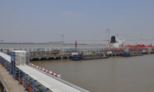 飞瑞为江苏某化工仓储公司配置UPS电源和蓄电池