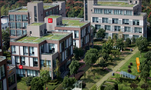 飞瑞为震坤行工业超市（上海）有限公司配备UPS电源