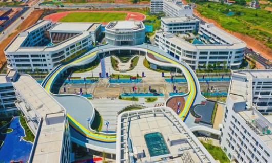 苏州飞瑞助力衢州市高铁新城外国语学校模块化机房建设